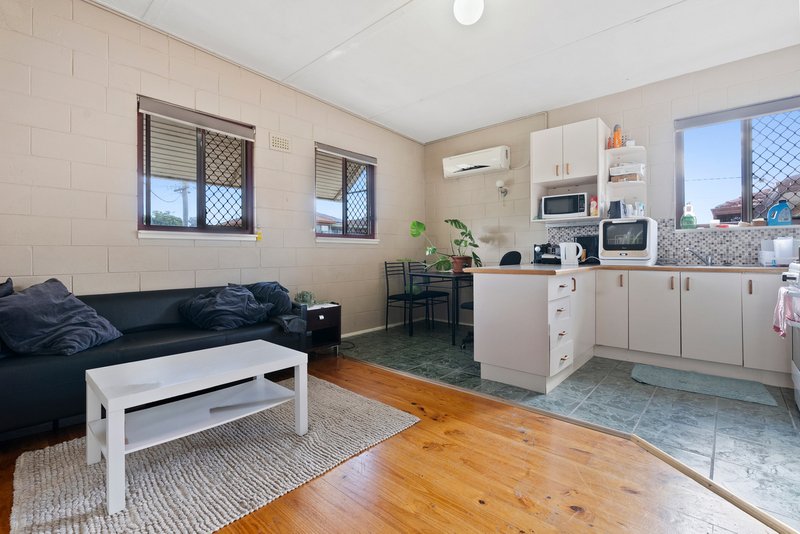 Photo - 9/10 Arthur Street, Crestwood NSW 2620 - Image 4