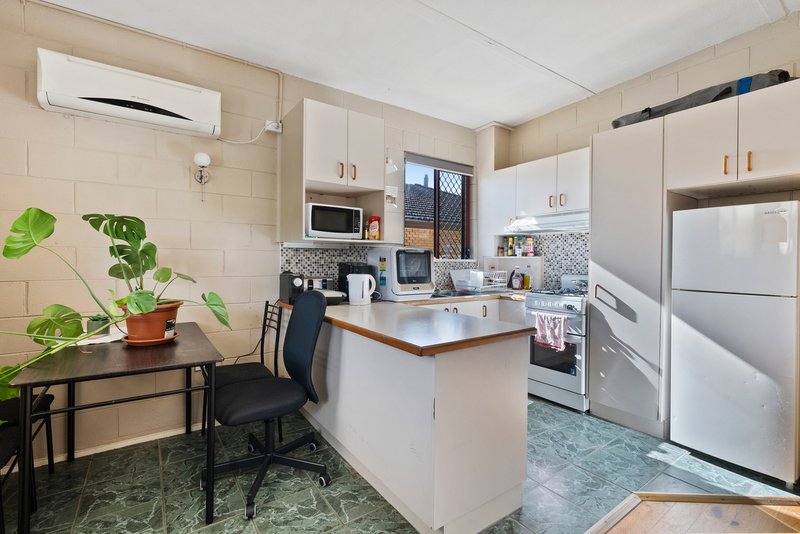 Photo - 9/10 Arthur Street, Crestwood NSW 2620 - Image 7