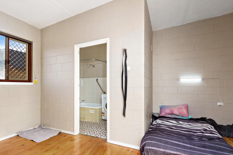 Photo - 9/10 Arthur Street, Queanbeyan NSW 2620 - Image 7