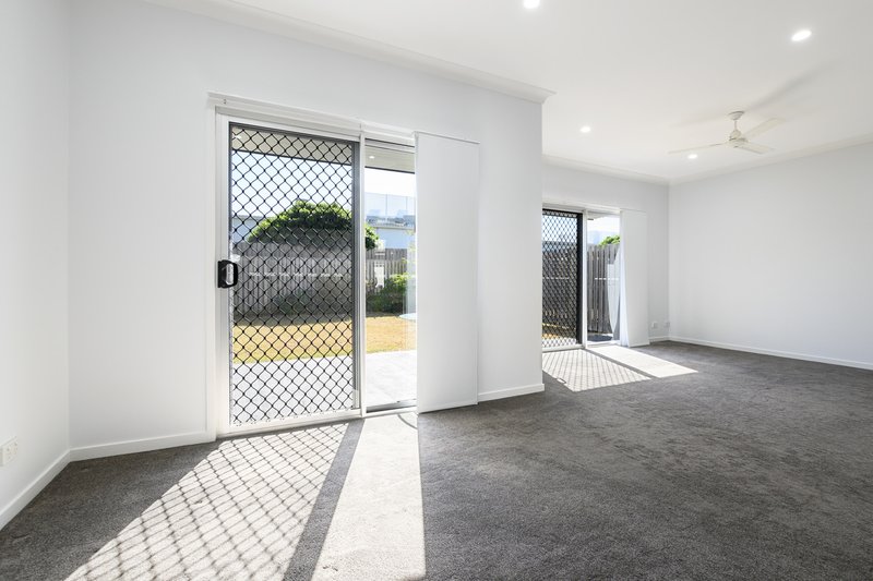 Photo - 9/10 Nothling Street, New Auckland QLD 4680 - Image 6