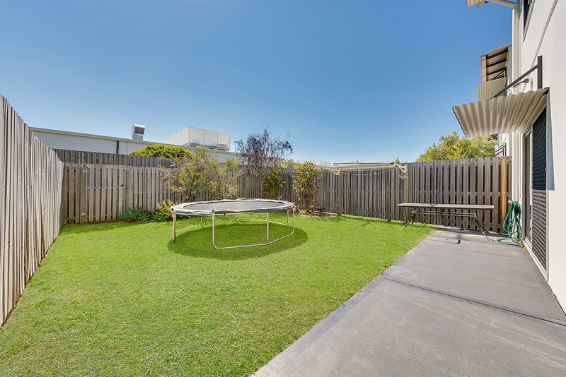 Photo - 9/10 Nothling Street, New Auckland QLD 4680 - Image 12