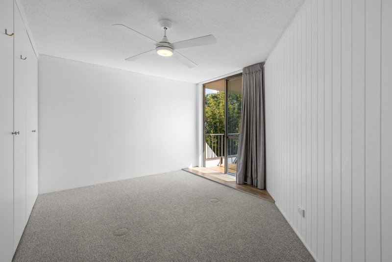 Photo - 9/10 Rutledge Street, Coolangatta QLD 4225 - Image 9