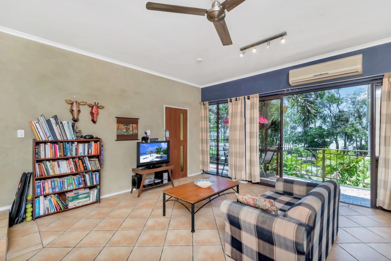 Photo - 9/101 Arlington Esplanade, Clifton Beach QLD 4879 - Image 3