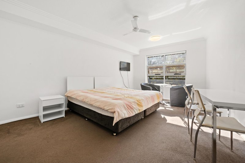 Photo - 9/101 Hennessy Street, Belconnen ACT 2617 - Image 2