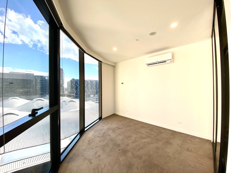 Photo - 910/134-160 Spencer Street, Melbourne VIC 3000 - Image 5