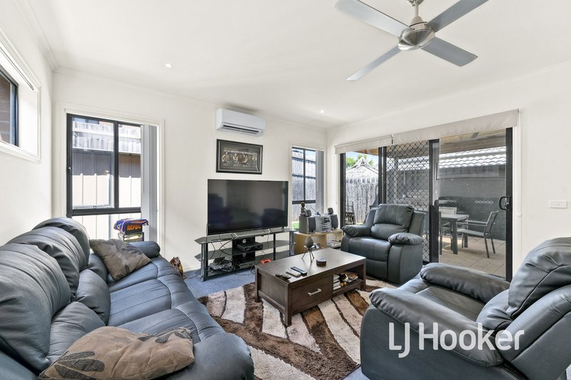 Photo - 9/103 Army Road, Pakenham VIC 3810 - Image 5