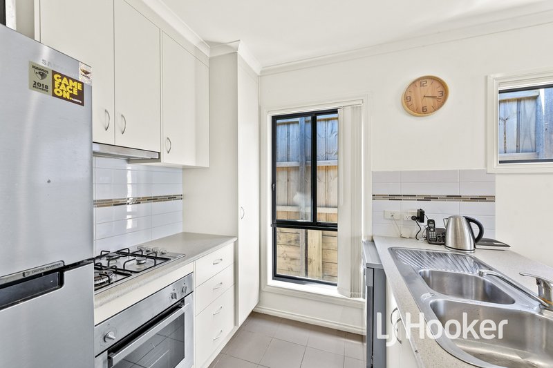 Photo - 9/103 Army Road, Pakenham VIC 3810 - Image 8