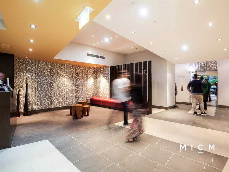 Photo - 910/63 Whiteman Street, Southbank VIC 3006 - Image 8