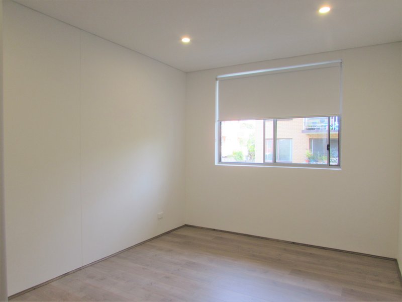 Photo - 9/11-13 Apsley Street, Penshurst NSW 2222 - Image 9