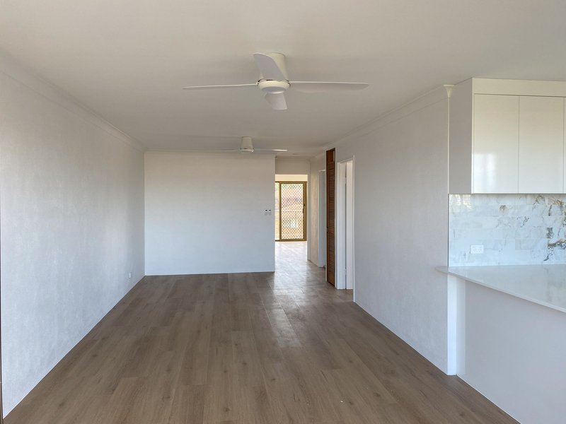 Photo - 9/11-13 Barooga Crescent, Mooloolaba QLD 4557 - Image 6