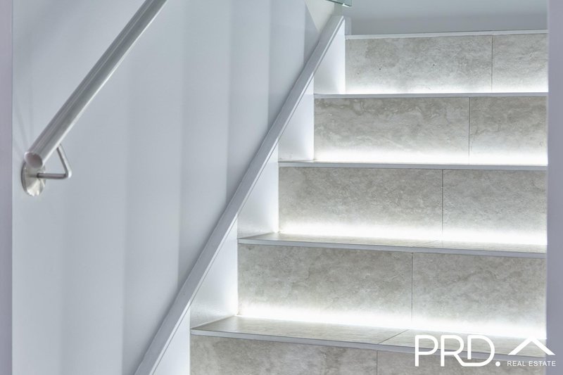 Photo - 911 Henry Lawson Drive, Picnic Point NSW 2213 - Image 8