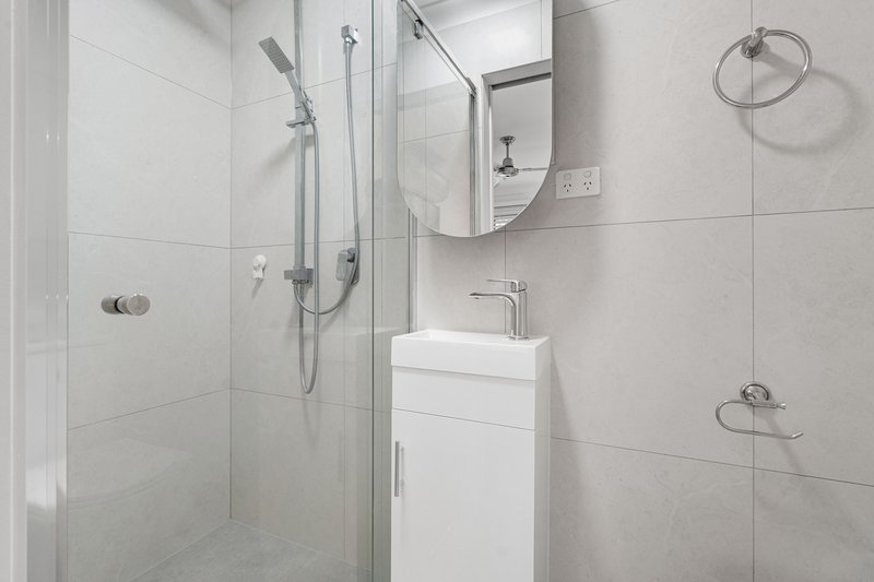 Photo - 9/11 Thornlake Court, Tingalpa QLD 4173 - Image 10