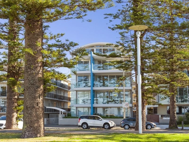 Photo - 9/110 North Steyne , Manly NSW 2095 - Image 2