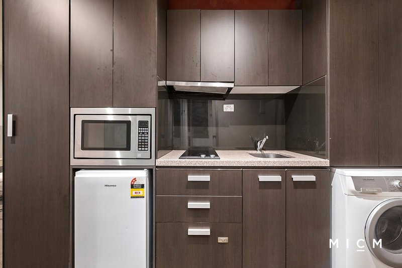 Photo - 911/181 Abeckett Street, Melbourne VIC 3000 - Image 5