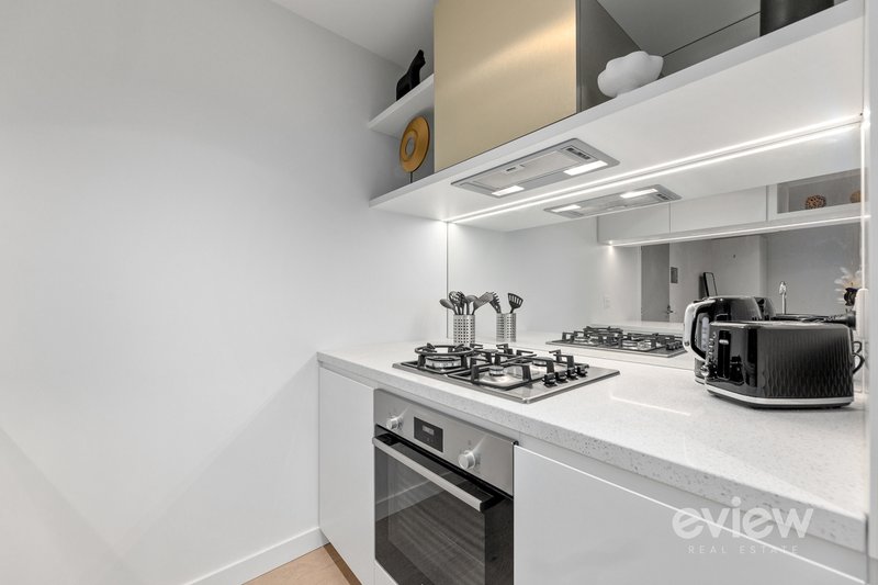 Photo - 911/259-263 Normanby Road, South Melbourne VIC 3205 - Image 4