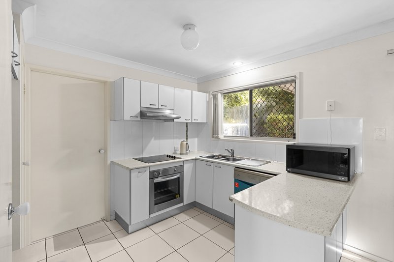 Photo - 9/113 Castle Hill Drive, Murrumba Downs QLD 4503 - Image 4