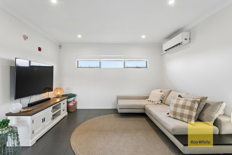 Photo - 9/12 Heath Road, Kalamunda WA 6076 - Image 4