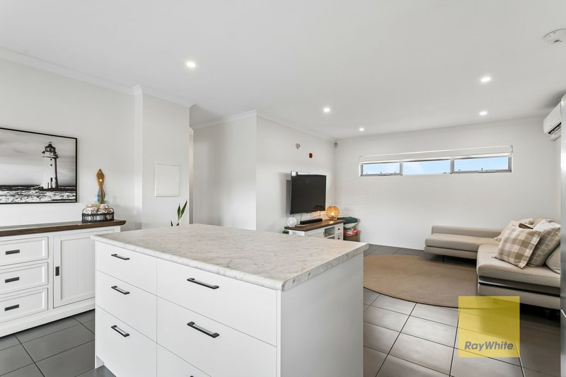 Photo - 9/12 Heath Road, Kalamunda WA 6076 - Image 9