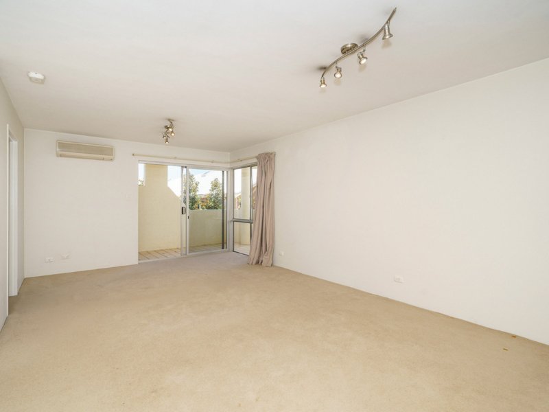 Photo - 9/12 Mcmaster Street, Victoria Park WA 6100 - Image 5