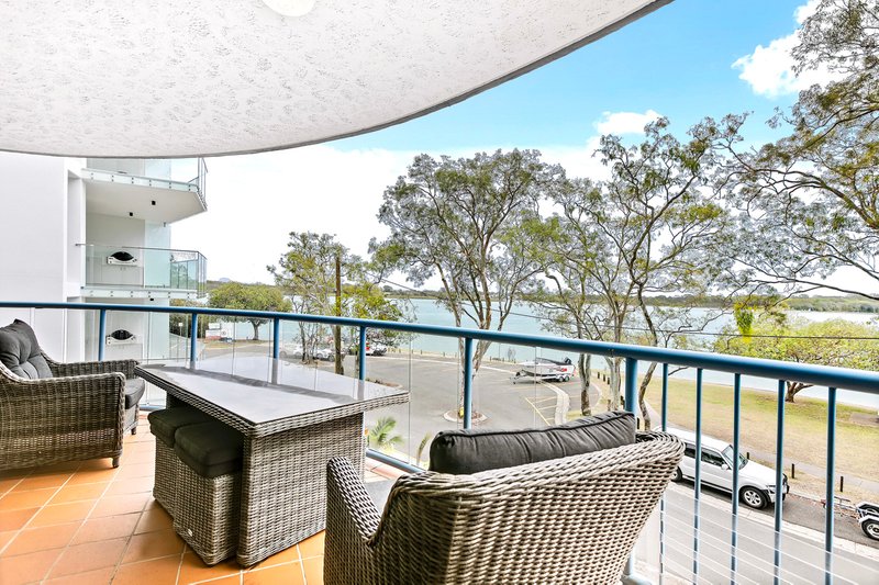 Photo - 9/12 Picnic Point Esplanade, Maroochydore QLD 4558 - Image 2