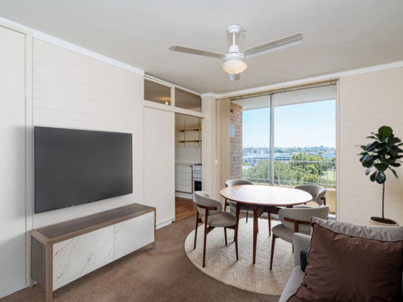 Photo - 912/112 Goderich Street, East Perth WA 6004 - Image 1