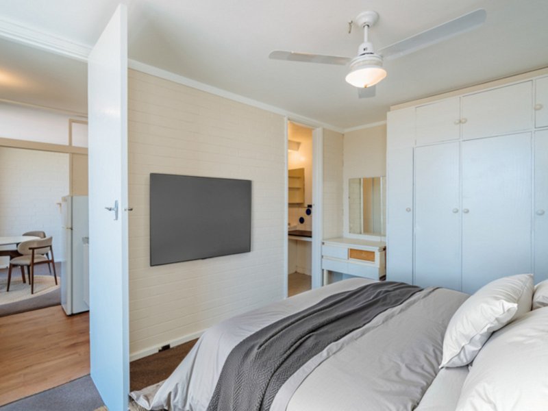 Photo - 912/112 Goderich Street, East Perth WA 6004 - Image 7