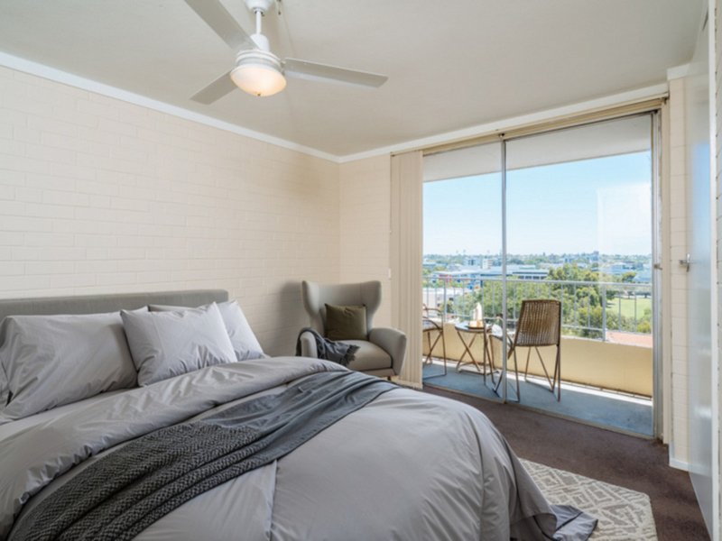 Photo - 912/112 Goderich Street, East Perth WA 6004 - Image 8