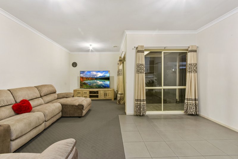 Photo - 9/1231-1235 Heatherton Road, Noble Park VIC 3174 - Image 4