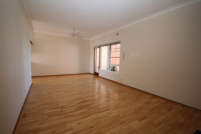 Photo - 9/124-127 The Grand Parade, Brighton-Le-Sands NSW 2216 - Image 3