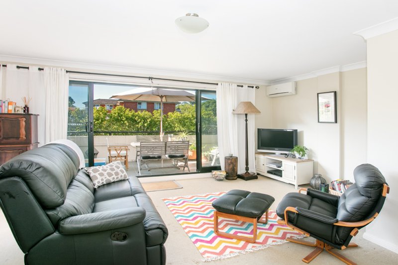 Photo - 9/13-15 Francis Street, Dee Why NSW 2099 - Image 2