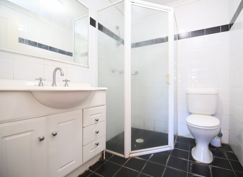 Photo - 9/13-15 Gordon Street, Bankstown NSW 2200 - Image 6