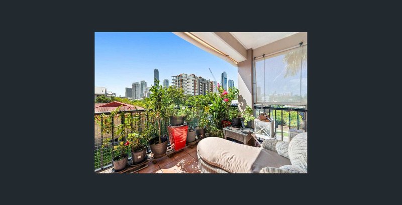 Photo - 9/13-15 Illawong Street, Surfers Paradise QLD 4217 - Image 13