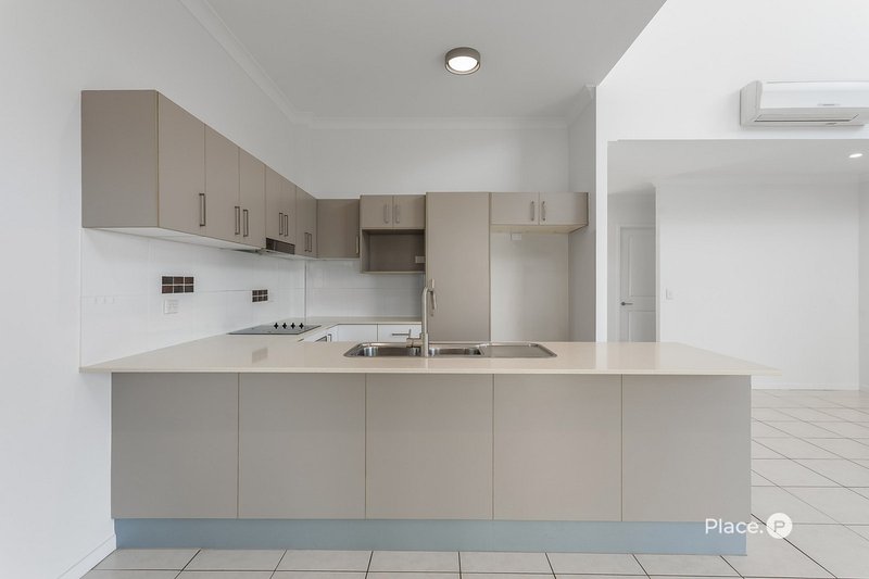 Photo - 9/13-15 Lane Street, Clontarf QLD 4019 - Image 8