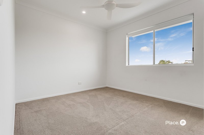 Photo - 9/13-15 Lane Street, Clontarf QLD 4019 - Image 18
