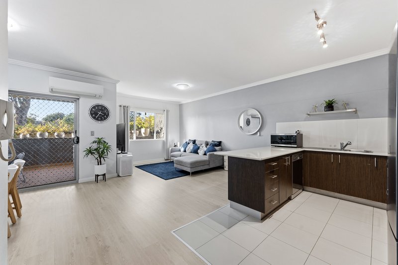Photo - 9/13-19 Robert Street, Penrith NSW 2750 - Image 1