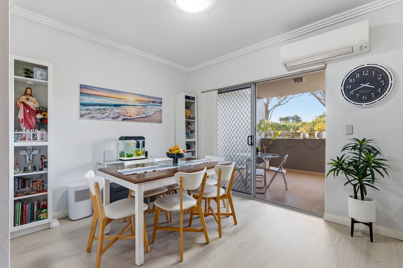 Photo - 9/13-19 Robert Street, Penrith NSW 2750 - Image 4