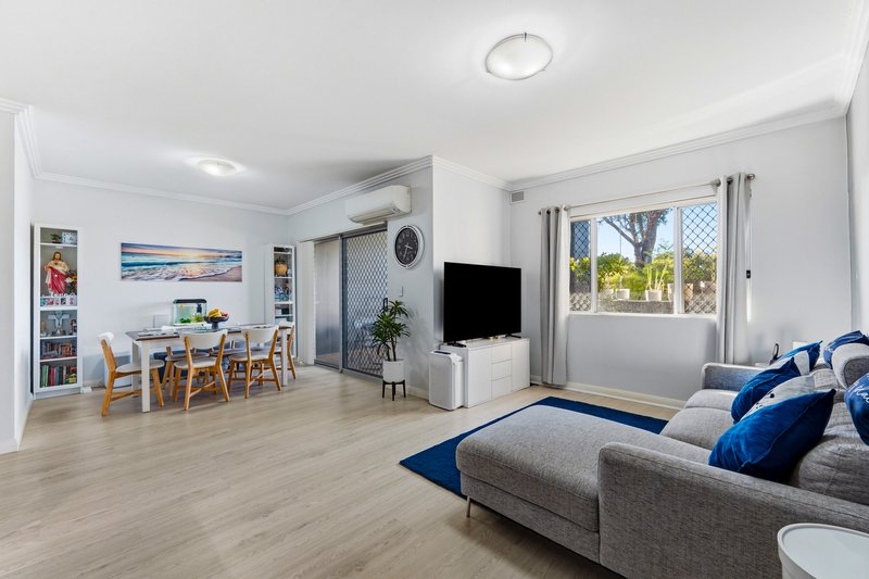 Photo - 9/13-19 Robert Street, Penrith NSW 2750 - Image 5