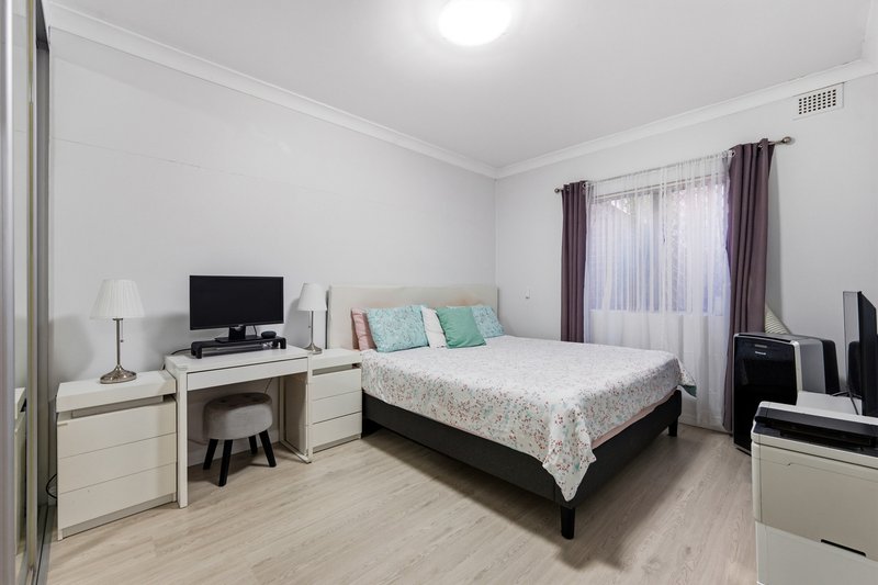 Photo - 9/13-19 Robert Street, Penrith NSW 2750 - Image 8