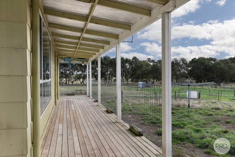 Photo - 913 Linton-Carngham Road, Snake Valley VIC 3351 - Image 3