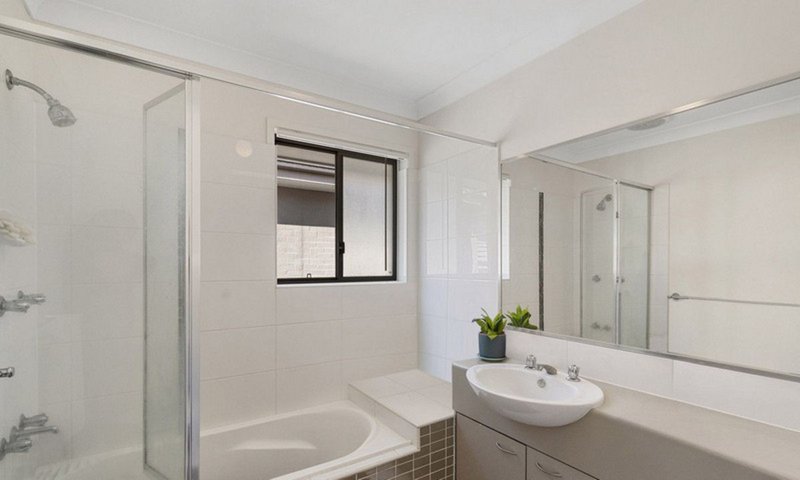Photo - 9/131 Mcauley Parade, Pacific Pines QLD 4211 - Image 11