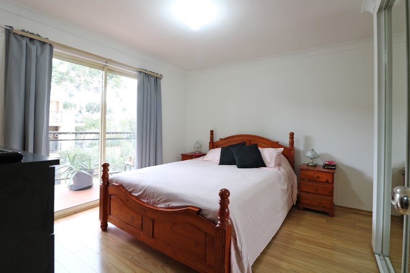 Photo - 9/14-18 Fairlight Avenue, Fairfield NSW 2165 - Image 7