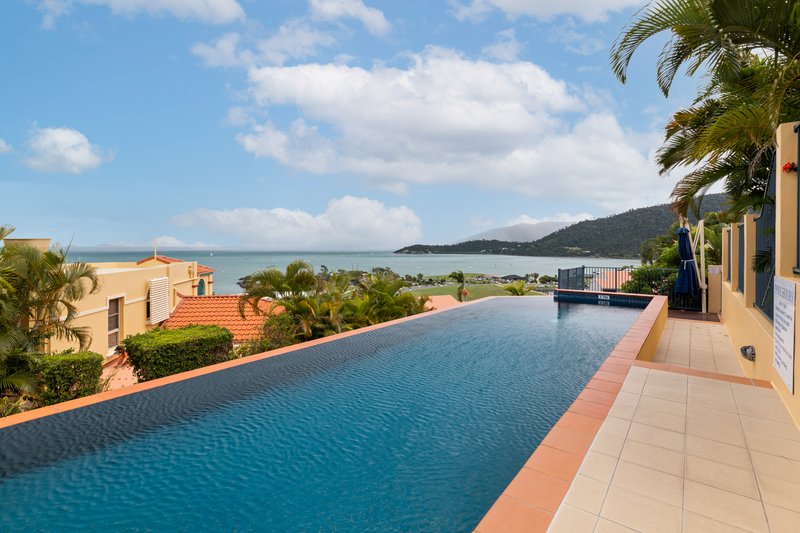 Photo - 9/14 Golden Orchid Drive, Airlie Beach QLD 4802 - Image 3