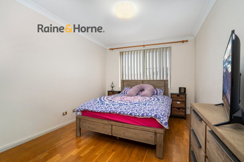 Photo - 91/4 Riverpark Drive, Liverpool NSW 2170 - Image 6
