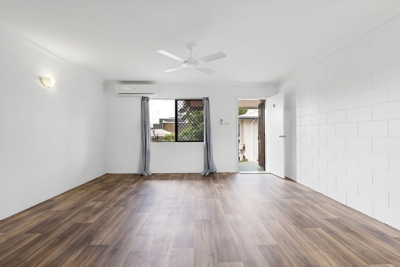 Photo - 9/15-17 Earl Street, Westcourt QLD 4870 - Image 5