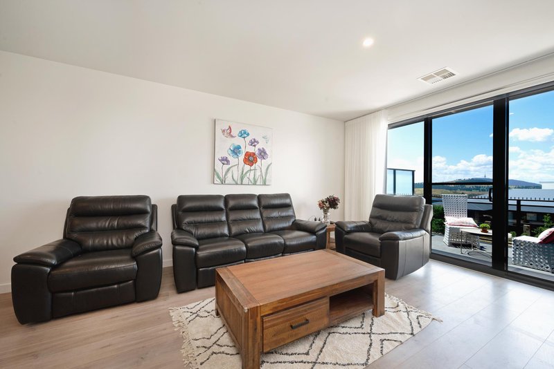 Photo - 9/15 Calaby Street, Coombs ACT 2611 - Image 13