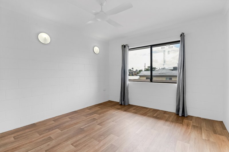 Photo - 9/15 Earl Street, Westcourt QLD 4870 - Image 8