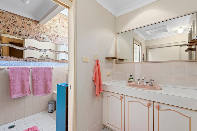 Photo - 9/15 Koolang Road, Green Point NSW 2251 - Image 8