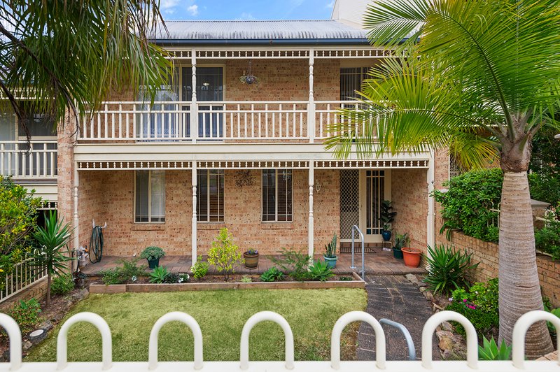 Photo - 9/15 Koolang Road, Green Point NSW 2251 - Image 10