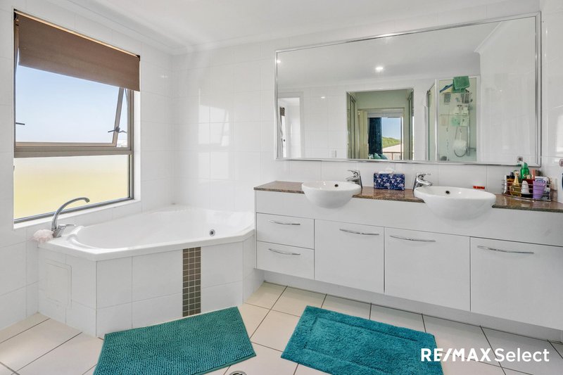 Photo - 9/15 Mulherin Drive, Mackay Harbour QLD 4740 - Image 17