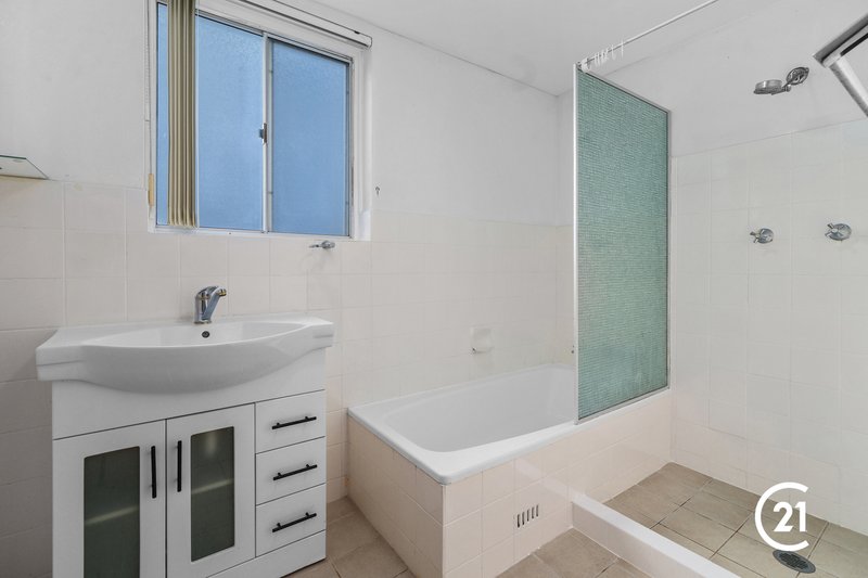 Photo - 9/15 Ocean Parade, The Entrance NSW 2261 - Image 6